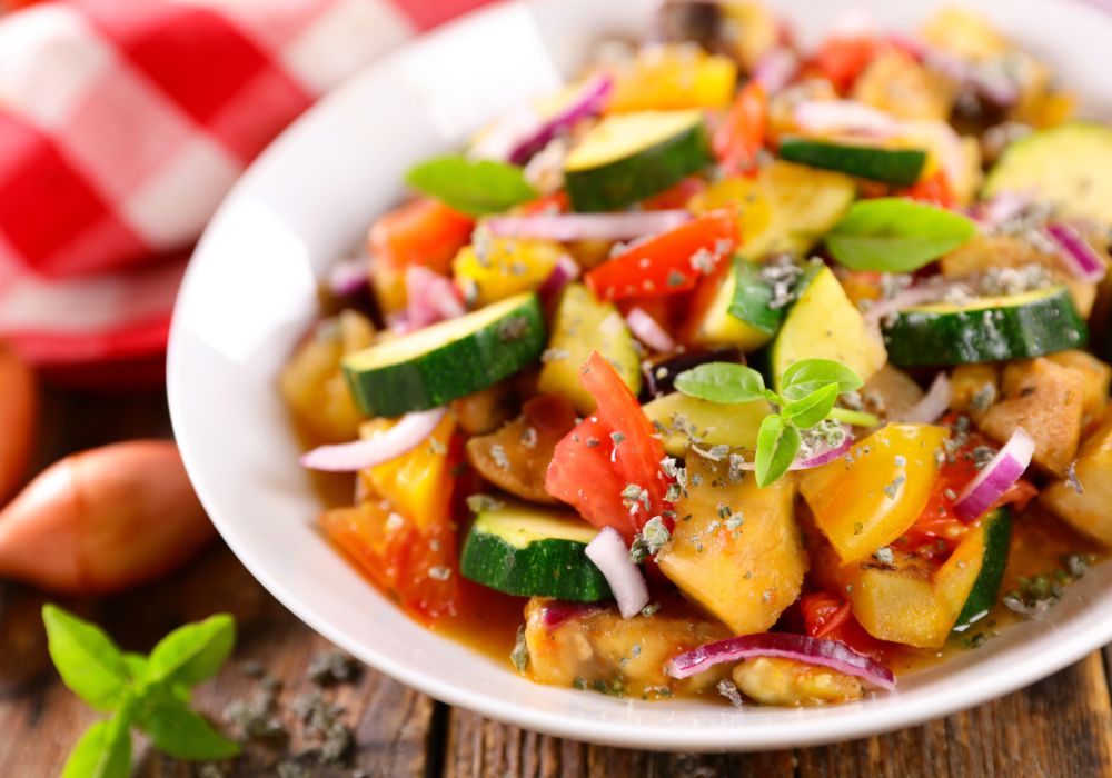Ratatouille: Ein Klassiker der Französischen Gastronomie, den Sie in Frankreich Entdecken Sollten